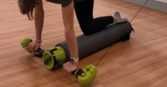 SMALL GROUP EQUIPMENT PILATES CLASSES WITH MOTR® image